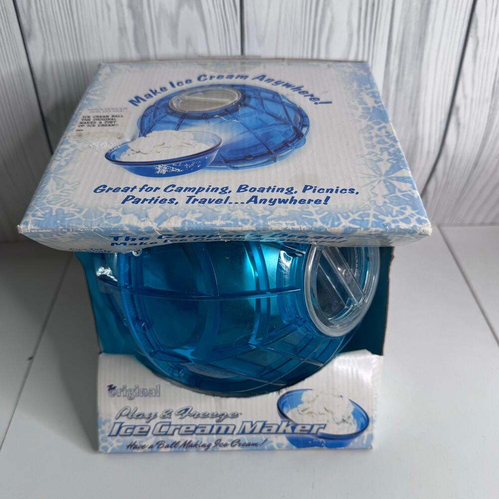 Play and Freeze ICE CREAM MAKER BALL Blue 1 Pint Kids Cooking Science NEW